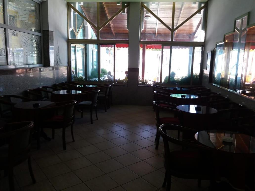 Hotel Choumis Haj Messaoud Larache Exterior foto